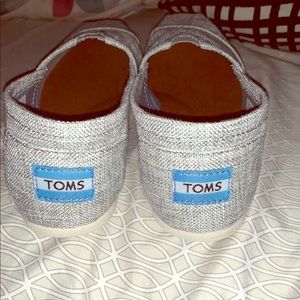 Grey toms flats